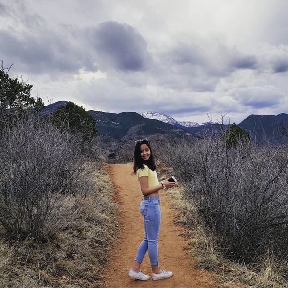 Meet your Posher, Gabby - Picture 1 of 1